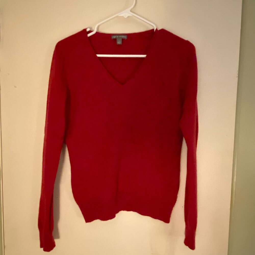 Apt. 9 V Neck Cashmere Sweater